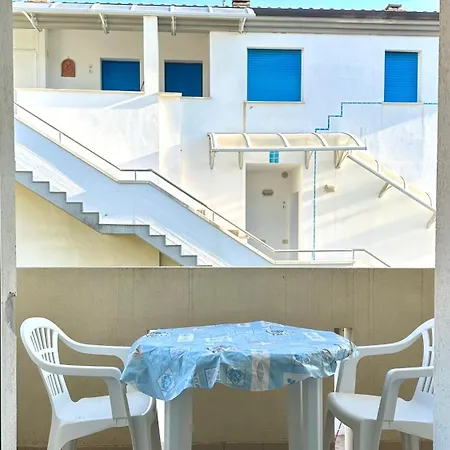 F003 - Fano, Comodo Trilocale Vicino Al Mare